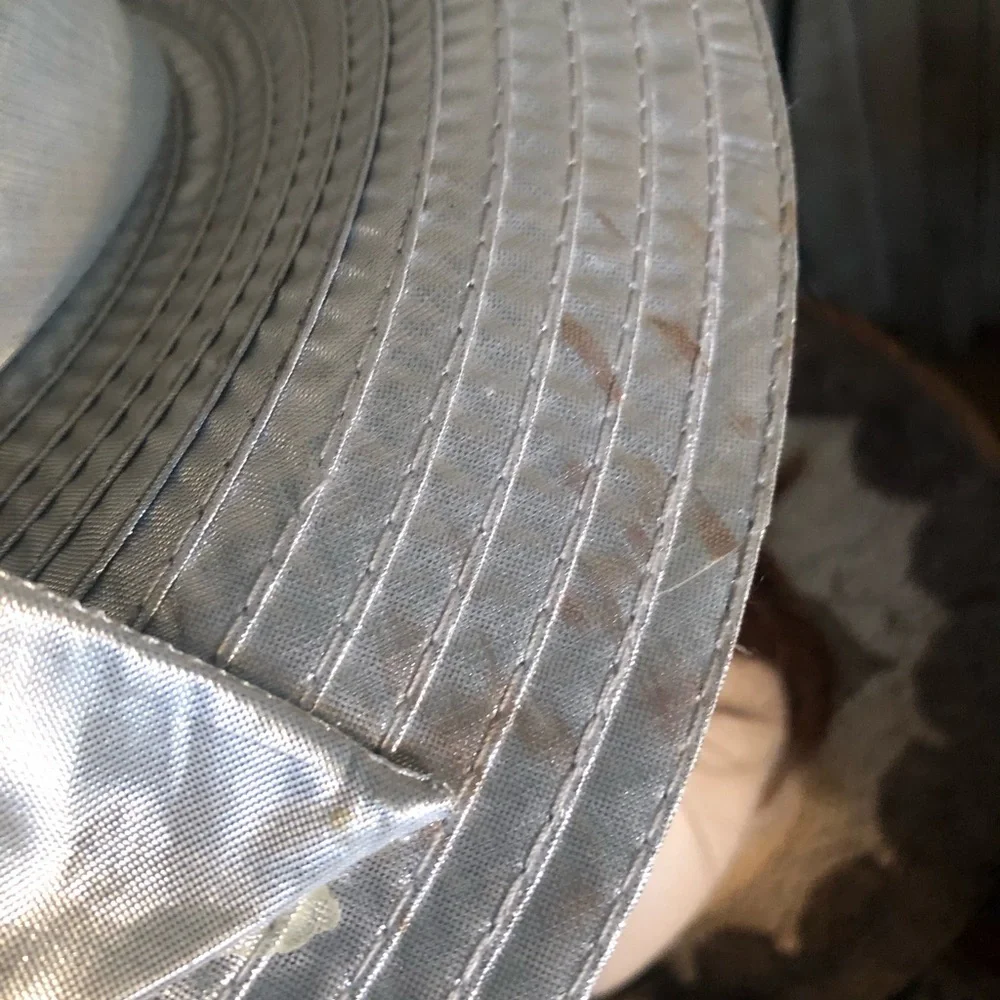 Vintage Wide Brim Silver Metallic Derby Hat - Picture 12 of 12